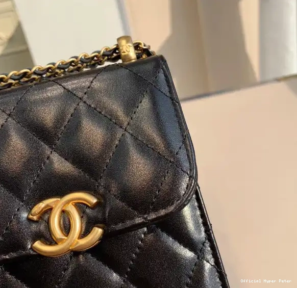 Hyper Peter WITH CHANEL CHAIN PHONE HOLDER 0525